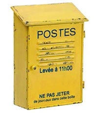 boîte aux lettres en fer