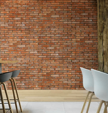 Vintage ton rouge ». Ces briques anciennes en terre cuite, présentées en parements, sont un gage d’authenticité. Elles se posent avec une colle spéciale. Une plaquette mesure 24 x 5,2 x 2,2 cm. A partir de 72 €/ m². www.brikelia.fr