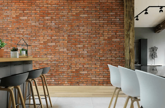 Vintage ton rouge ». Ces briques anciennes en terre cuite, présentées en parements, sont un gage d’authenticité. Elles se posent avec une colle spéciale. Une plaquette mesure 24 x 5,2 x 2,2 cm. A partir de 72 €/ m². www.brikelia.fr