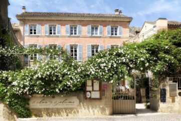 Le Clair de la Plume