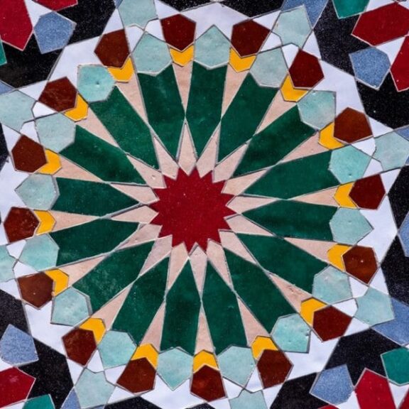 Aït Manos détail zelliges couleurs