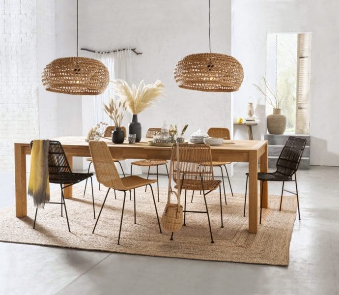 Table grande bois lignes droites © La Redoute