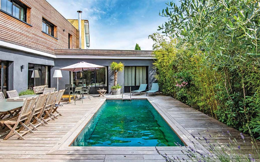 piscine à fond mobile