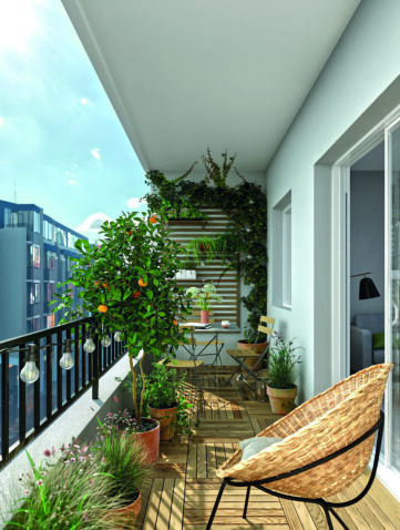 Balcon végétalisé avec plantes en pot et ambiance naturelle en ville